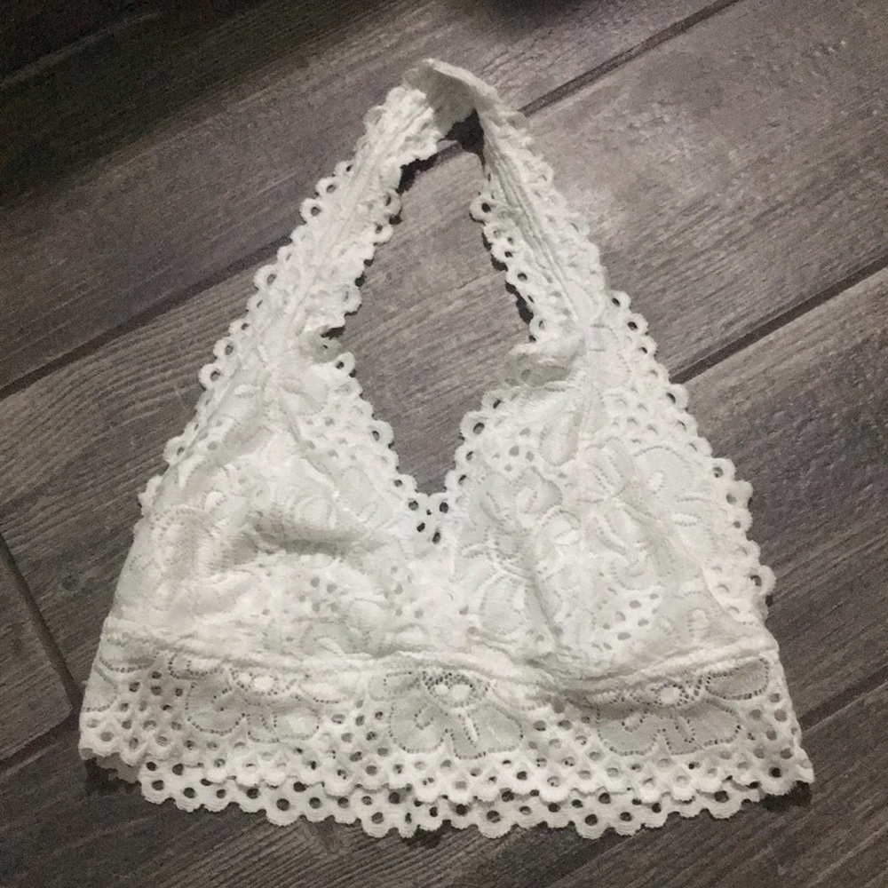 aero halter bra